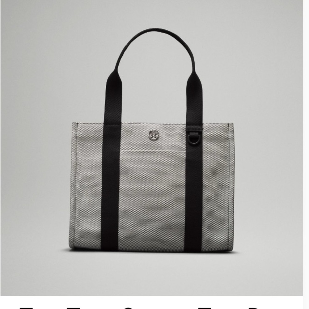 Lululemon Athletica Black and Gray Tote